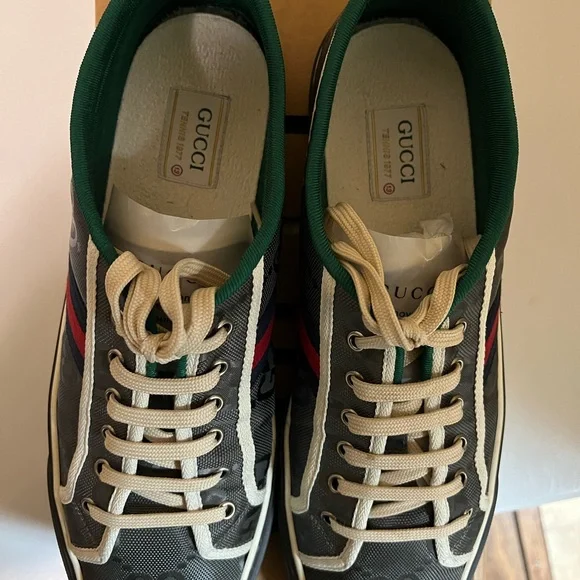 Men's Gucci Designer Sneakers - Picture 3 of 9